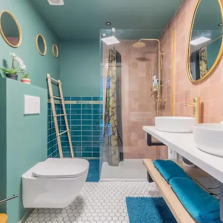 Avec Piscine Et Activites Apartment